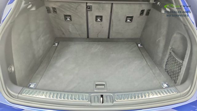 Used 2024 Porsche Macan image 15