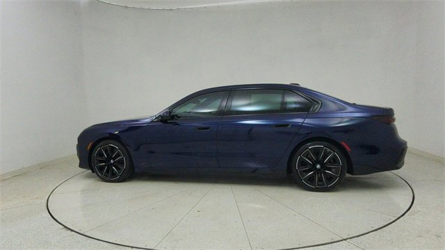 Used 2023 BMW i7 xDrive60 image 68