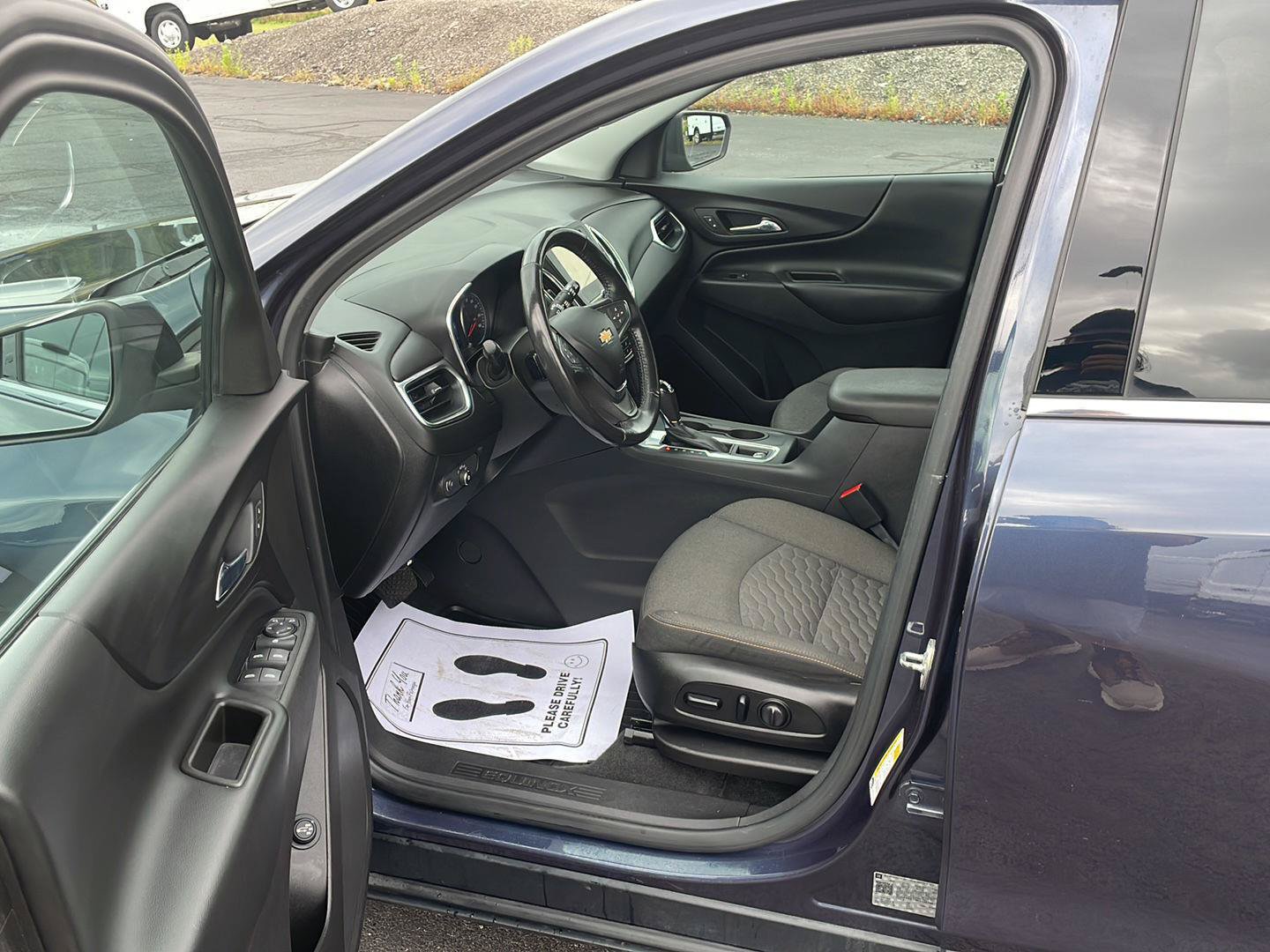 Used 2019 Chevrolet Equinox LT FWD image 10