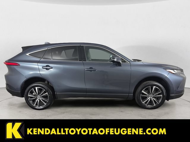 Used 2024 Toyota Venza LE AWD/4WD image 4