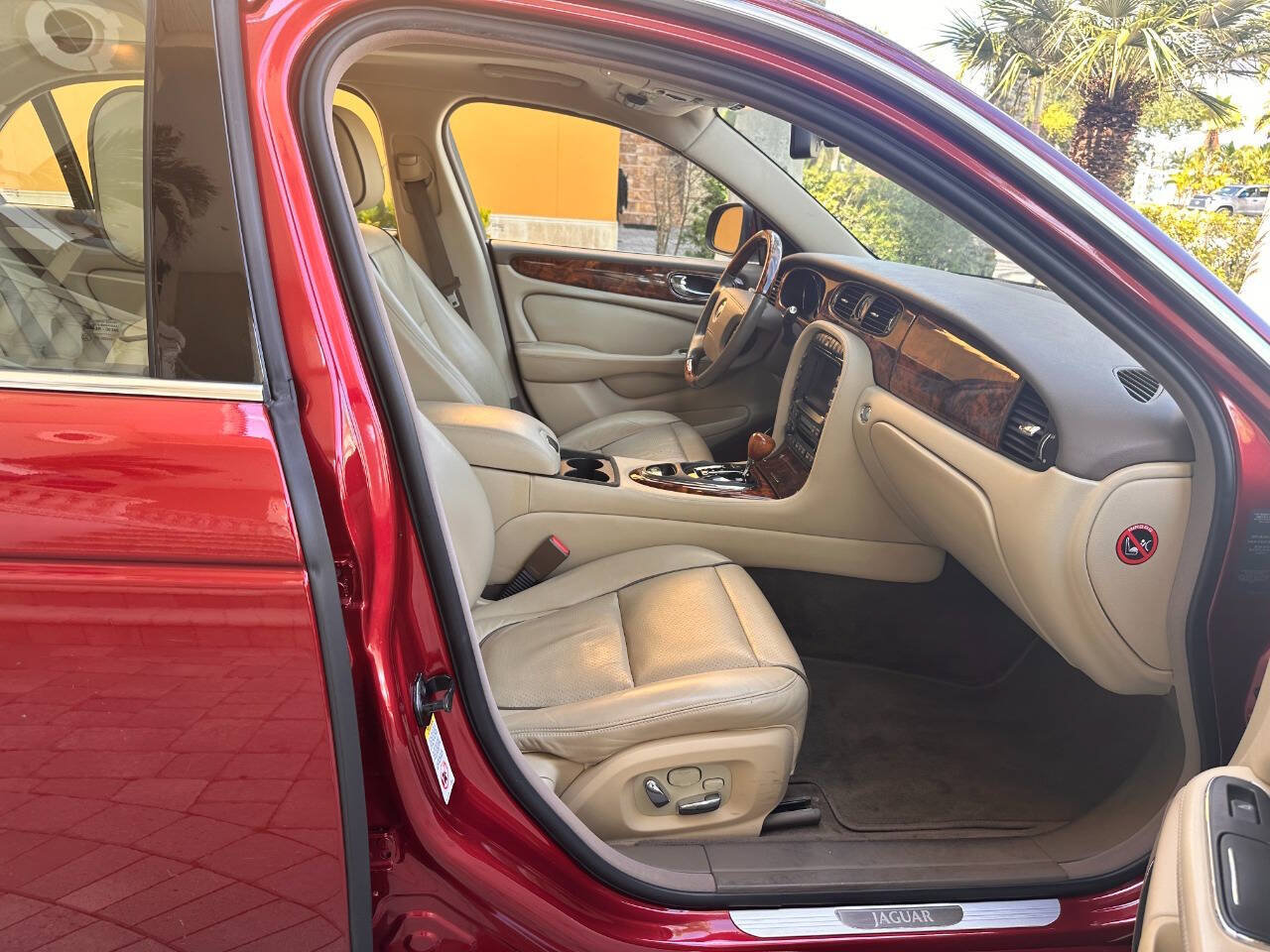 Used 2008 Jaguar XJ8 RWD image 23