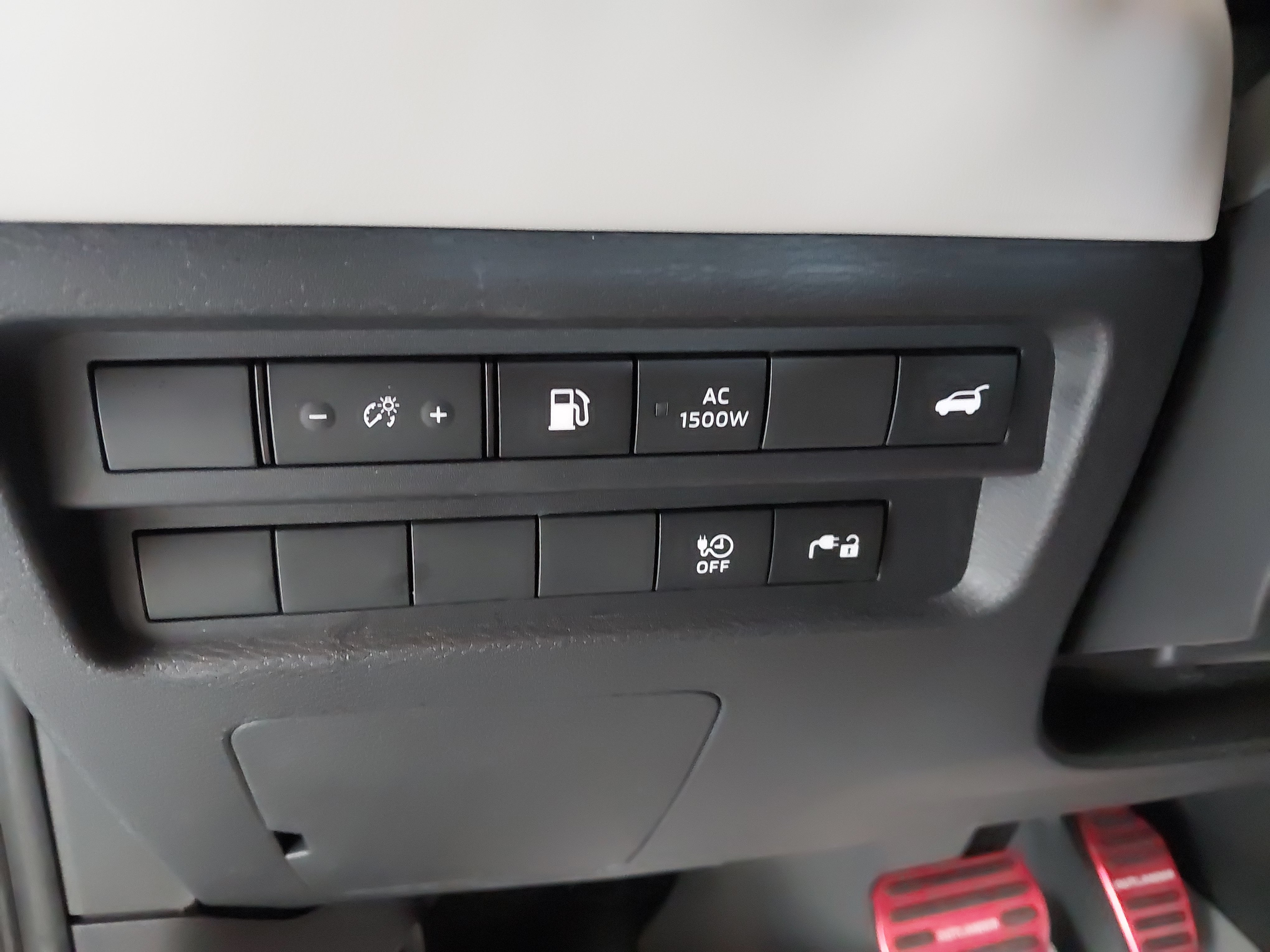 Used 2024 Mitsubishi Outlander 4WD Plug-In Hybrid image 23