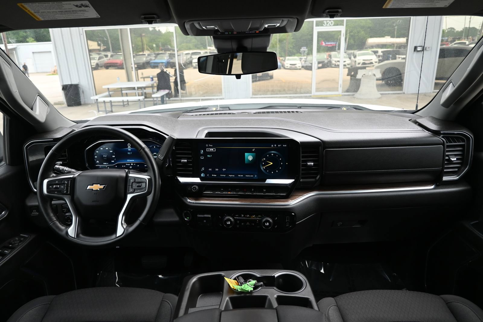 Used 2023 Chevrolet Silverado 1500 LT RWD image 26