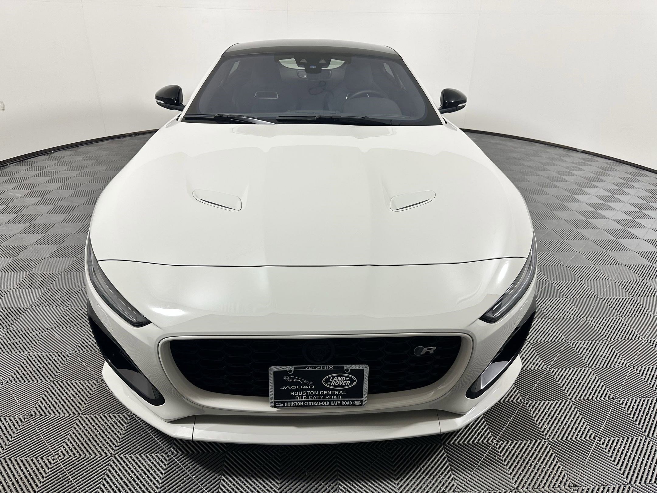 New 2024 Jaguar F-TYPE R image 6
