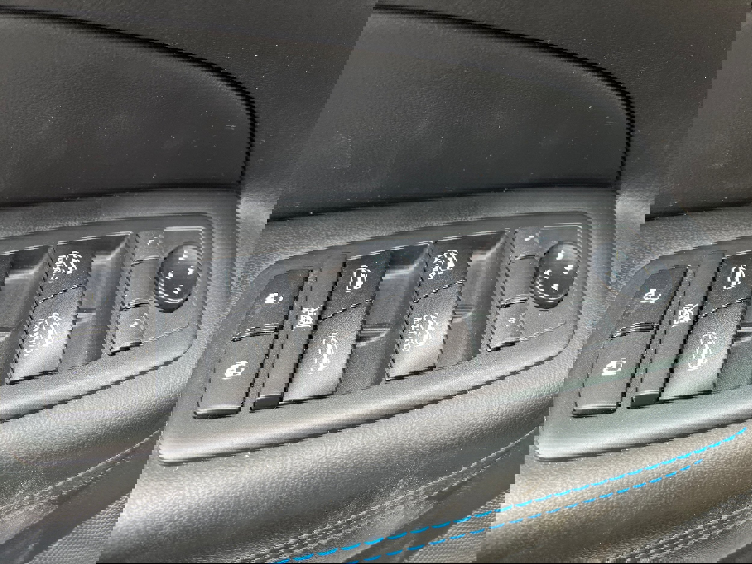 Used 2019 Jeep Grand Cherokee Laredo image 24