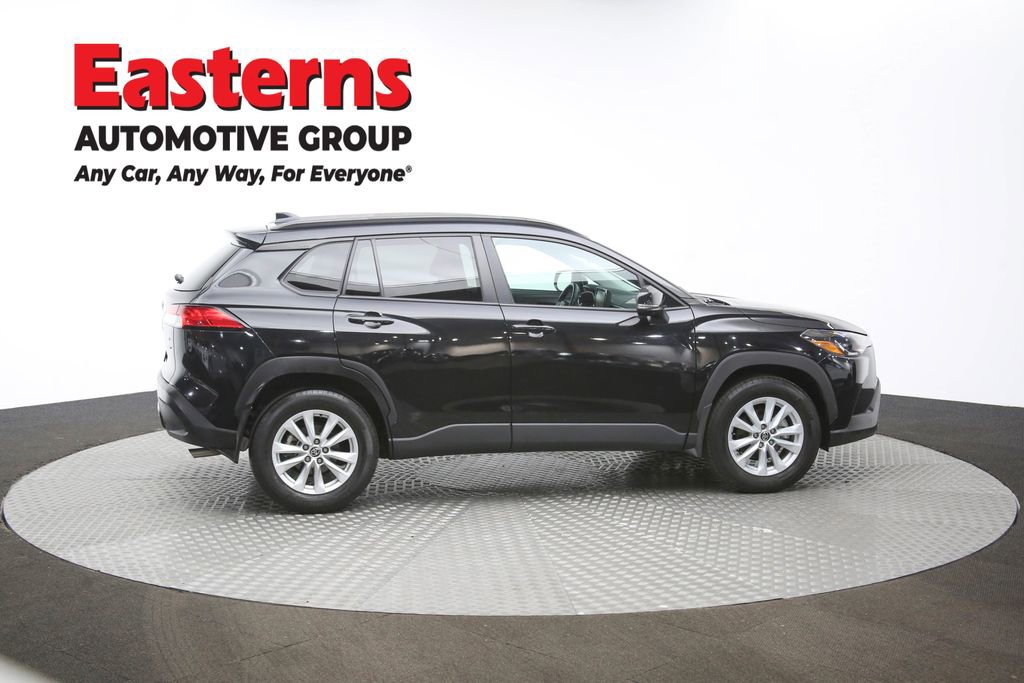 Used 2022 Toyota Corolla Cross LE image 43