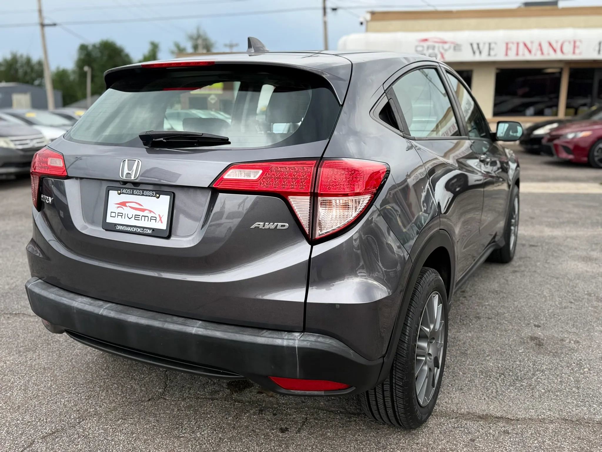 Used 2016 Honda HR-V LX image 5