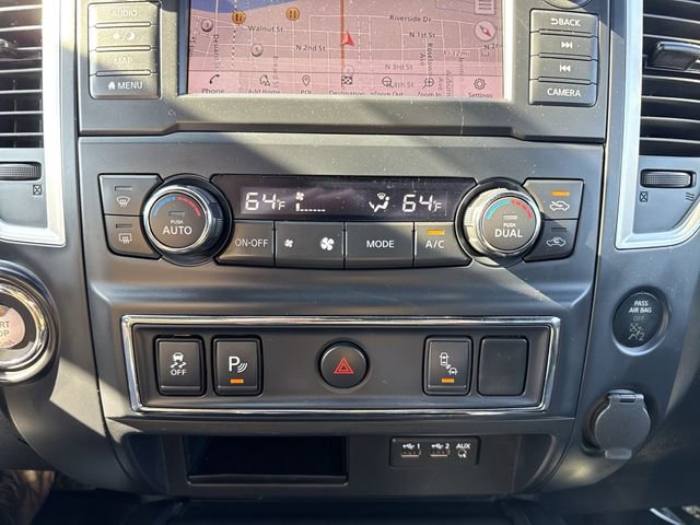 Used 2019 Nissan Titan SV w/ SV Convenience Package image 19