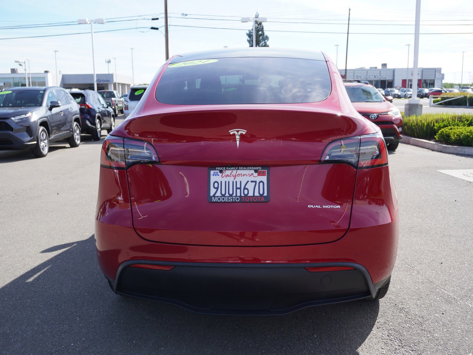 Used 2021 Tesla Model Y Long Range image 9