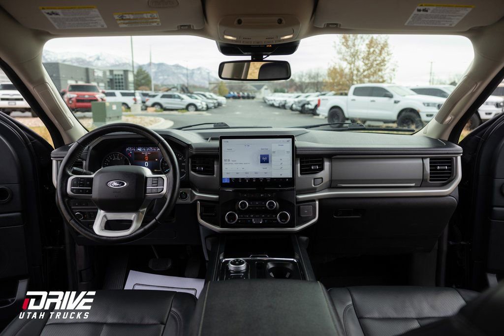 Used 2024 Ford Expedition Max XLT image 20