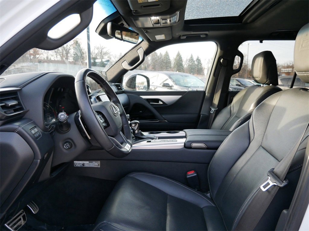 Used 2022 Lexus LX 600 F Sport image 8