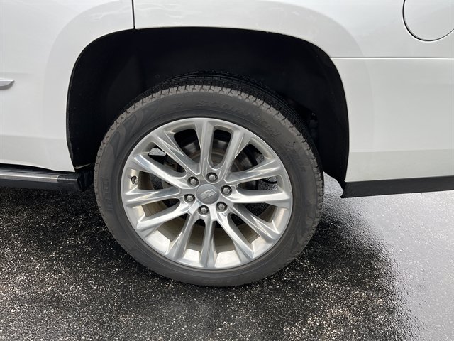 Used 2020 Cadillac Escalade Premium Luxury AWD/4WD image 11