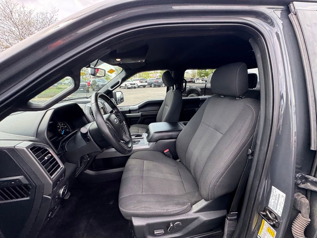 Used 2017 Ford F150 XLT w/ Equipment Group 302A Luxury AWD/4WD image 10