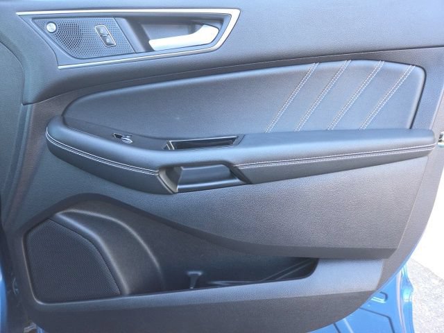 Used 2019 Ford Edge ST w/ Equipment Group 401A AWD/4WD image 18