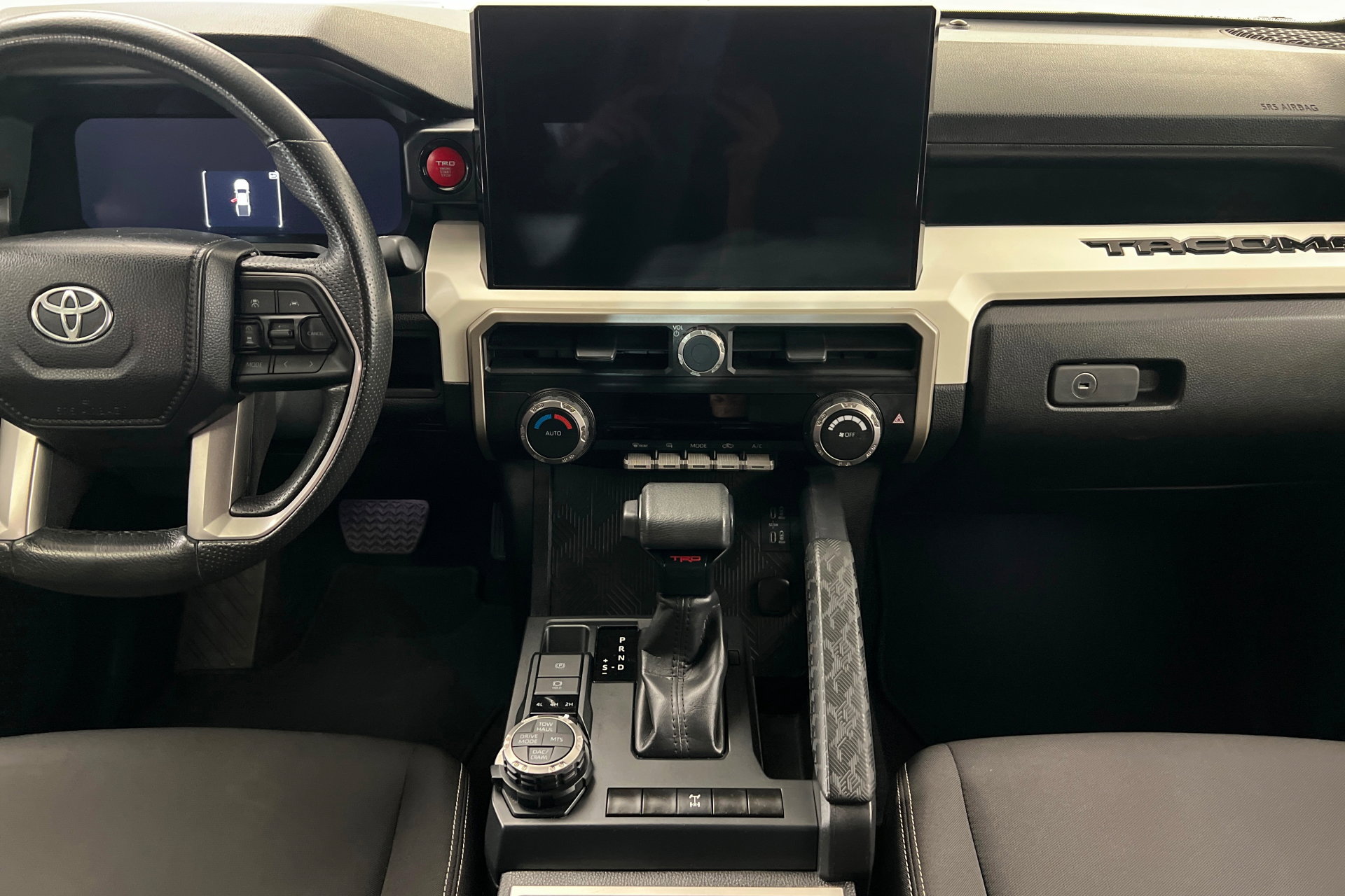 Used 2024 Toyota Tacoma TRD Off-Road AWD/4WD image 14