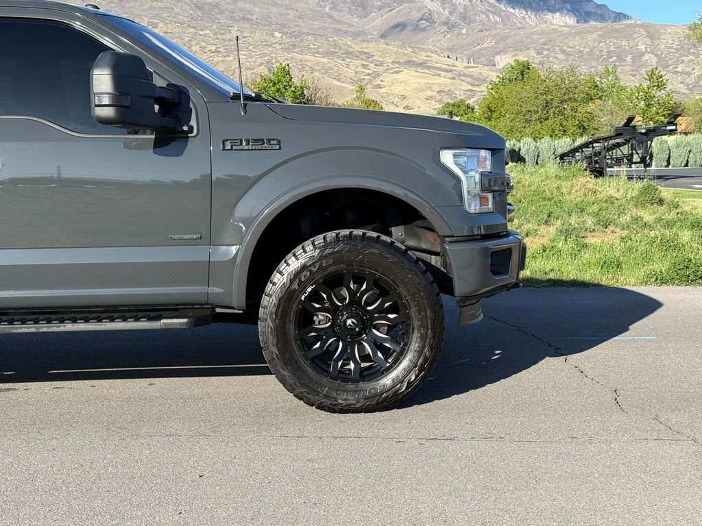 Used 2016 Ford F150 Lariat w/ Equipment Group 502A Luxury AWD/4WD image 3