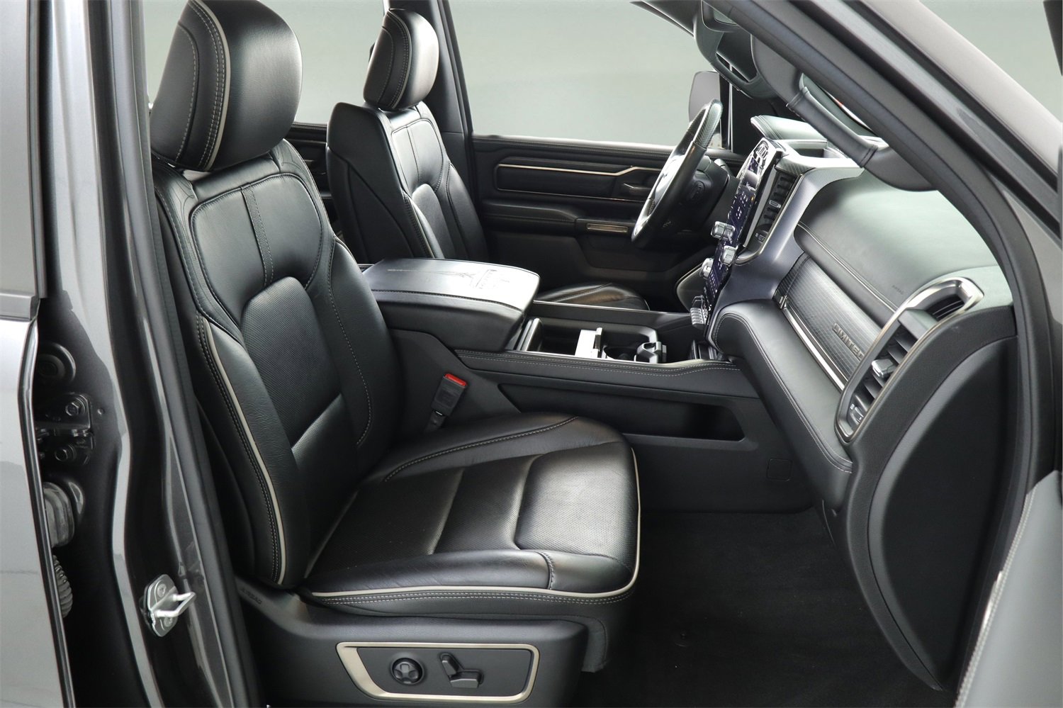 Used 2021 RAM 1500 Limited w/ Night Edition image 29