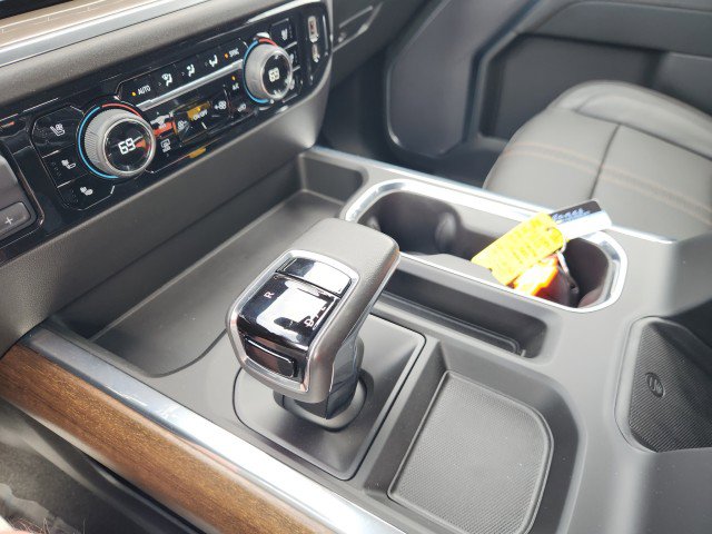 Used 2022 Chevrolet Silverado 1500 High Country w/ Z71 Off-Road Package image 48