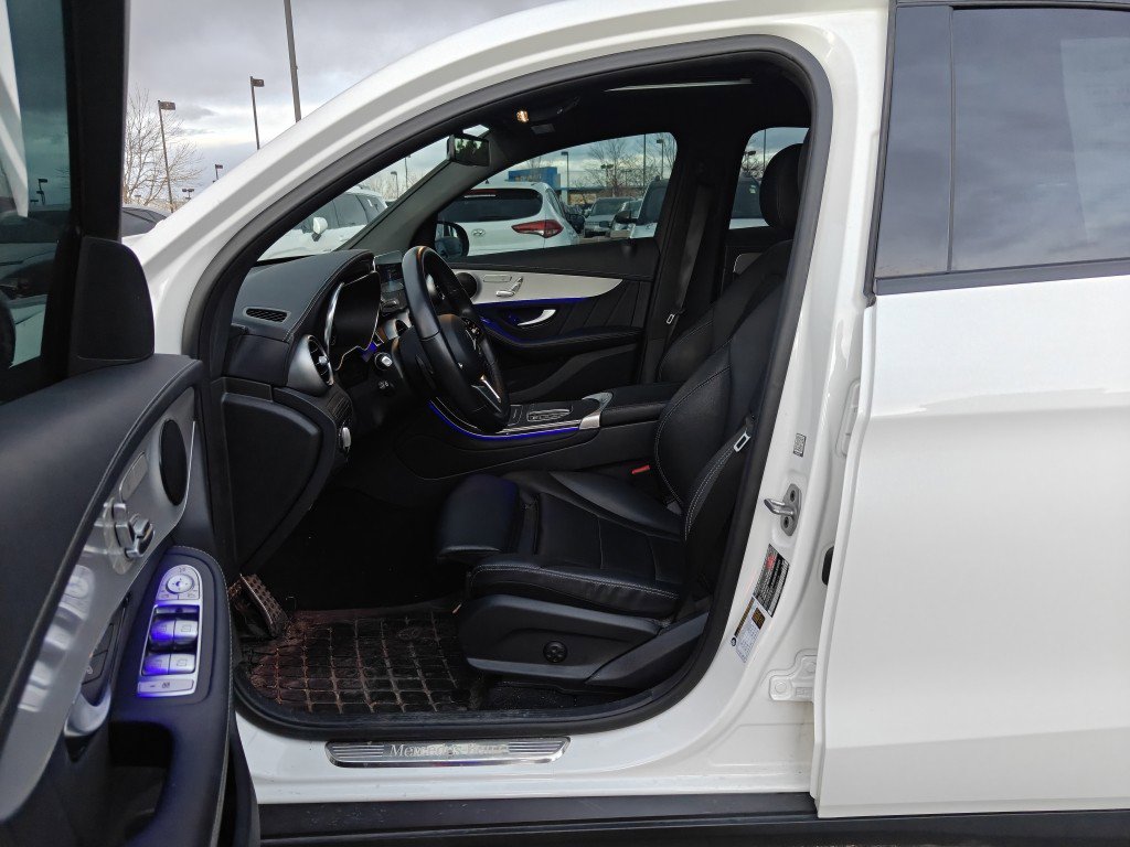 Used 2022 Mercedes-Benz GLC 300 4MATIC Coupe image 12