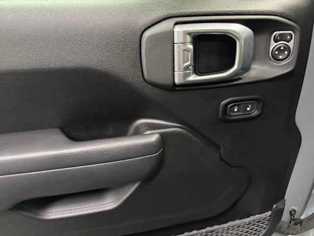 Used 2023 Jeep Wrangler Unlimited Sport AWD/4WD image 25