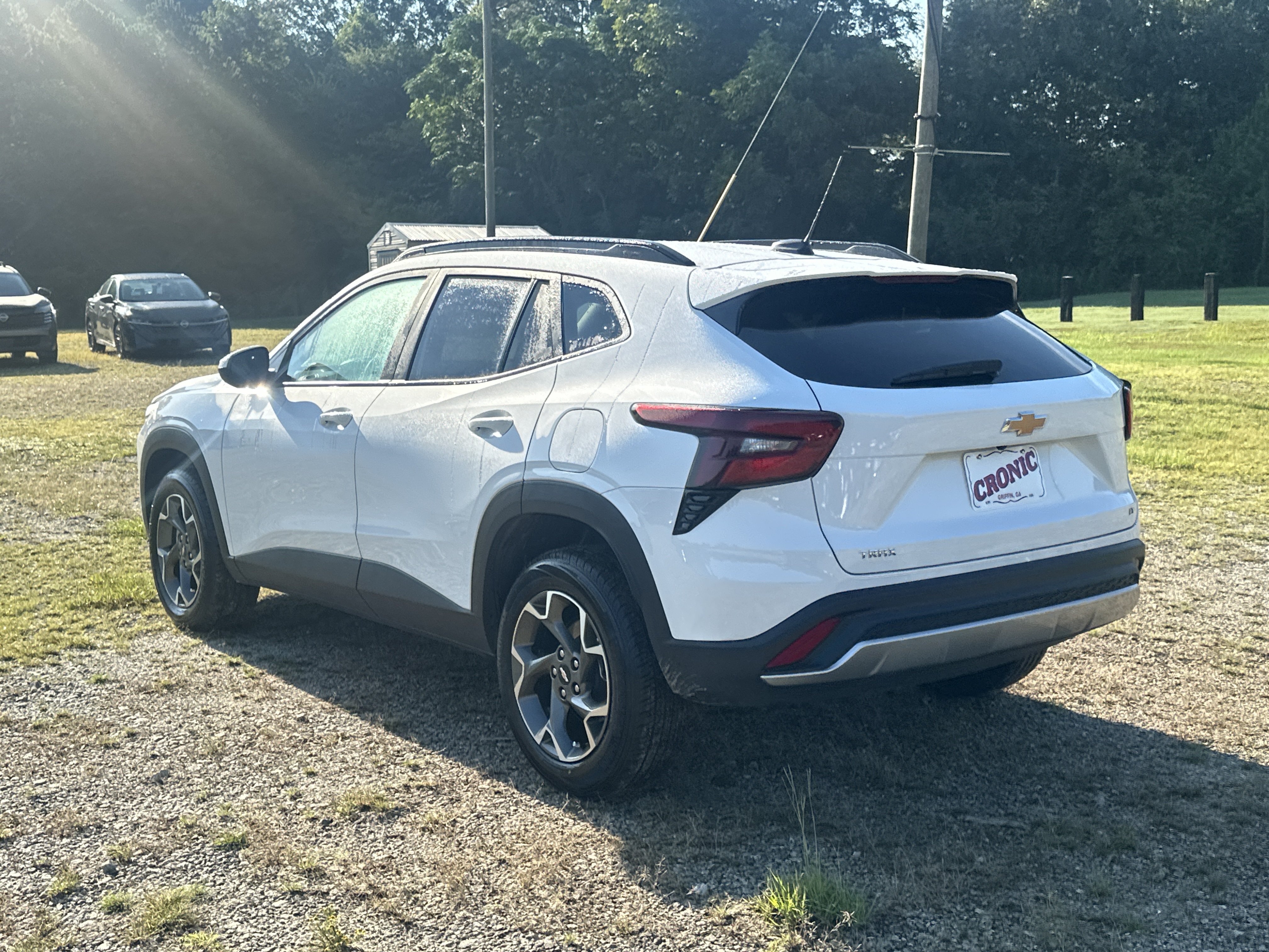 Used 2025 Chevrolet Trax LT FWD image 7