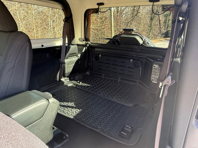 Used 2021 Jeep Wrangler Sport image 14