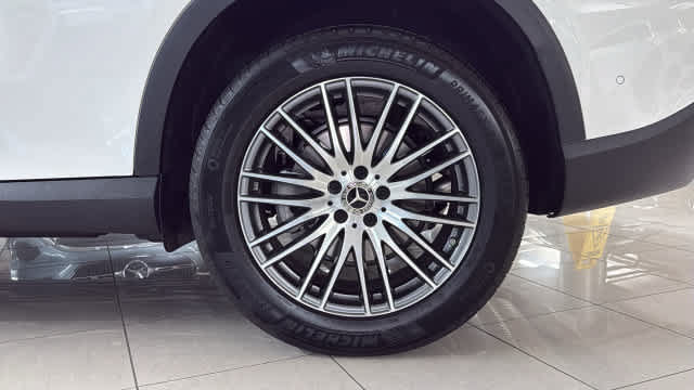 Used 2026 Mercedes-Benz GLC 300 4MATIC image 11