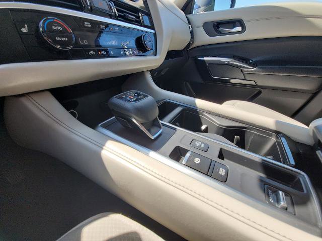 Used 2022 Nissan Pathfinder SV image 15