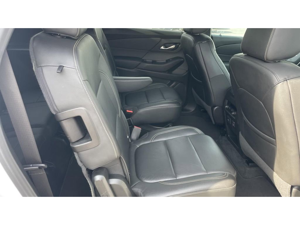 Certified 2023 Chevrolet Traverse LT w/ LPO, Floor Liner Package image 22