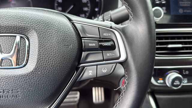Used 2018 Honda Accord Sport image 13