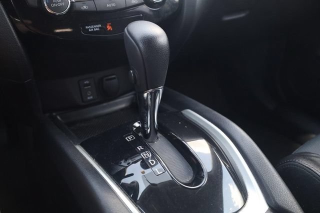 Used 2016 Nissan Rogue SL w/ SL Premium Package AWD/4WD image 19