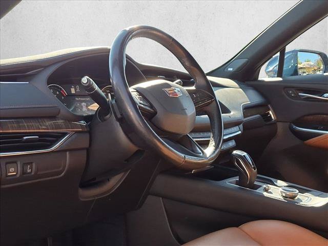 Used 2019 Cadillac XT4 Premium Luxury w/ Enhanced Visibility Package AWD/4WD image 10