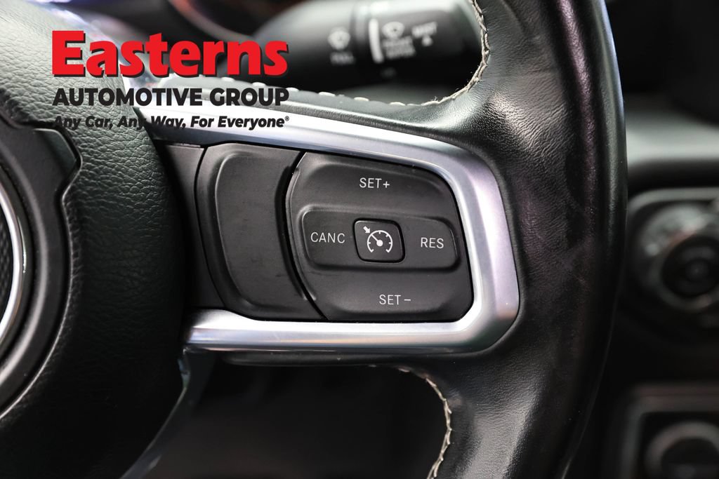 Used 2021 Jeep Gladiator Overland AWD/4WD image 14