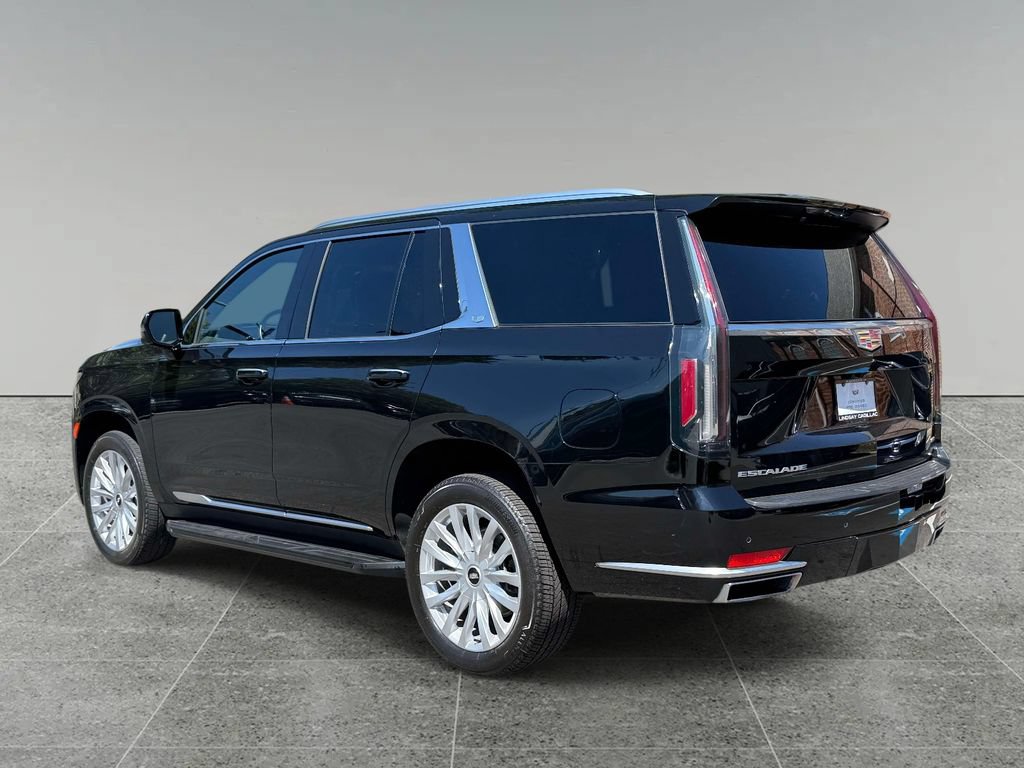 Used 2024 Cadillac Escalade Luxury AWD/4WD image 12