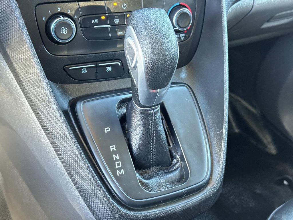 Certified 2019 Ford Transit Connect XL image 14