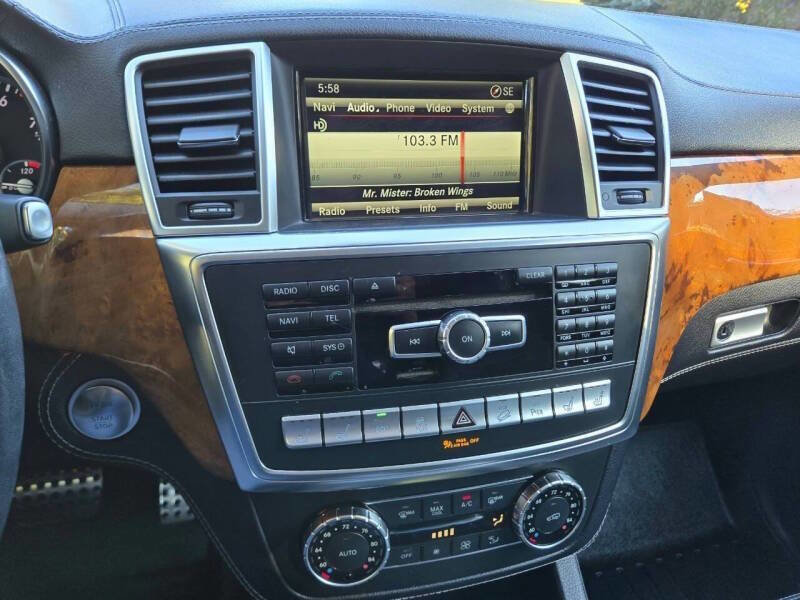 Used 2015 Mercedes-Benz ML 400 4MATIC image 19