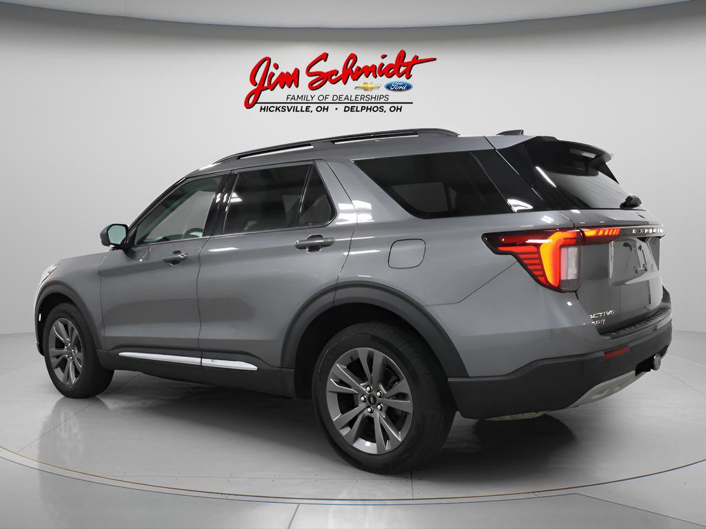 Used 2025 Ford Explorer Active w/ Active Comfort Package AWD/4WD image 4
