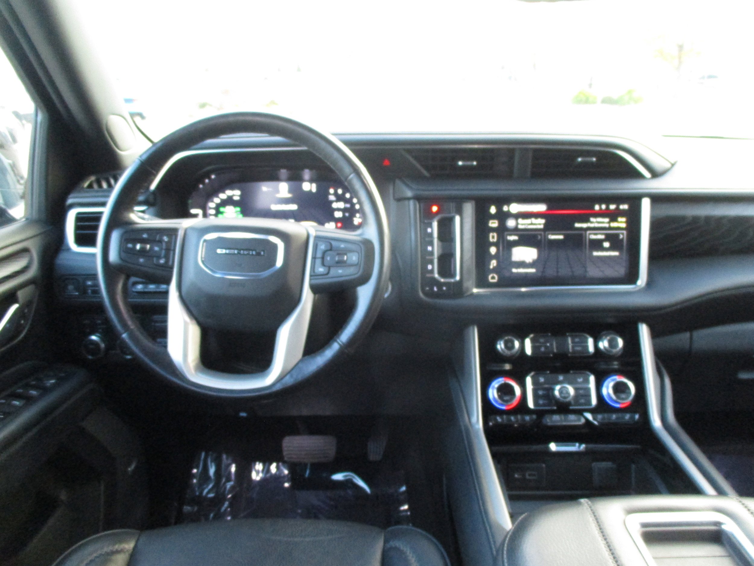 Used 2022 GMC Yukon XL Denali w/ Max Trailering Package image 14