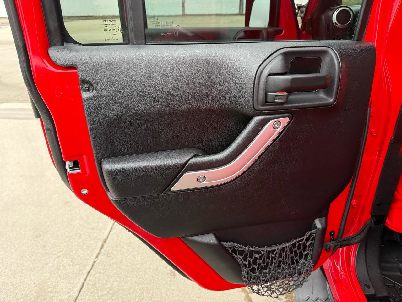 Used 2014 Jeep Wrangler Unlimited Sahara w/ Dual Top Group image 15