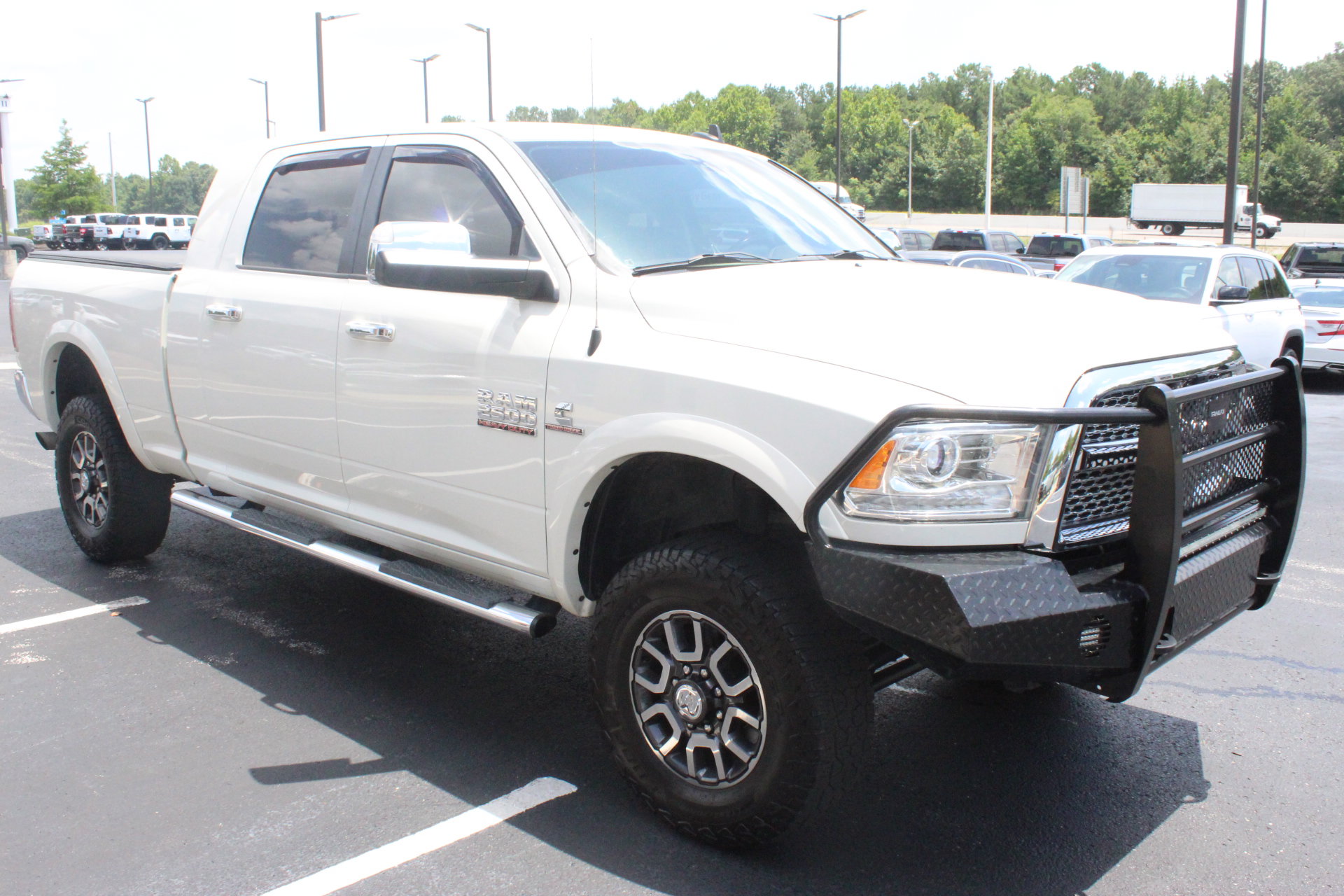 Used 2017 RAM 2500 Laramie w/ Convenience Group AWD/4WD image 4
