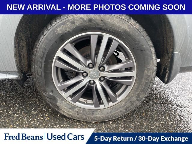 Used 2019 INFINITI QX60 Luxe w/ Essential Package image 16