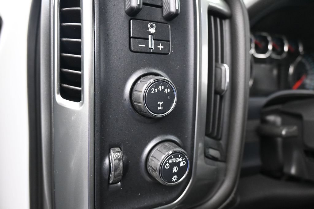 Used 2018 Chevrolet Silverado 2500 LTZ w/ Duramax Plus Package AWD/4WD image 14