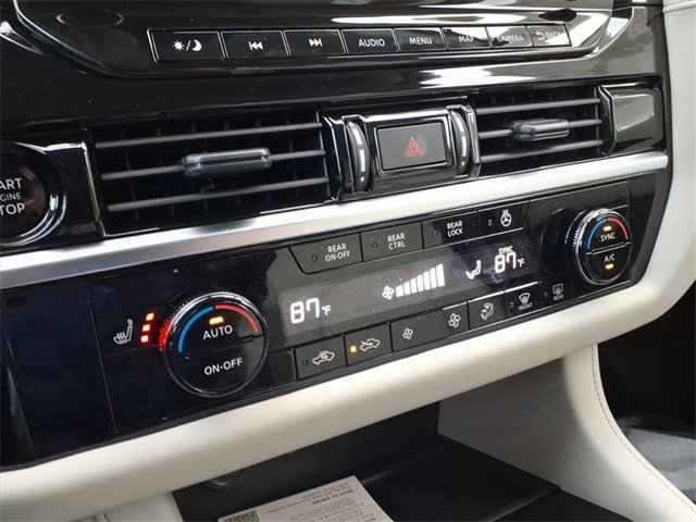 New 2025 Nissan Pathfinder SL image 13