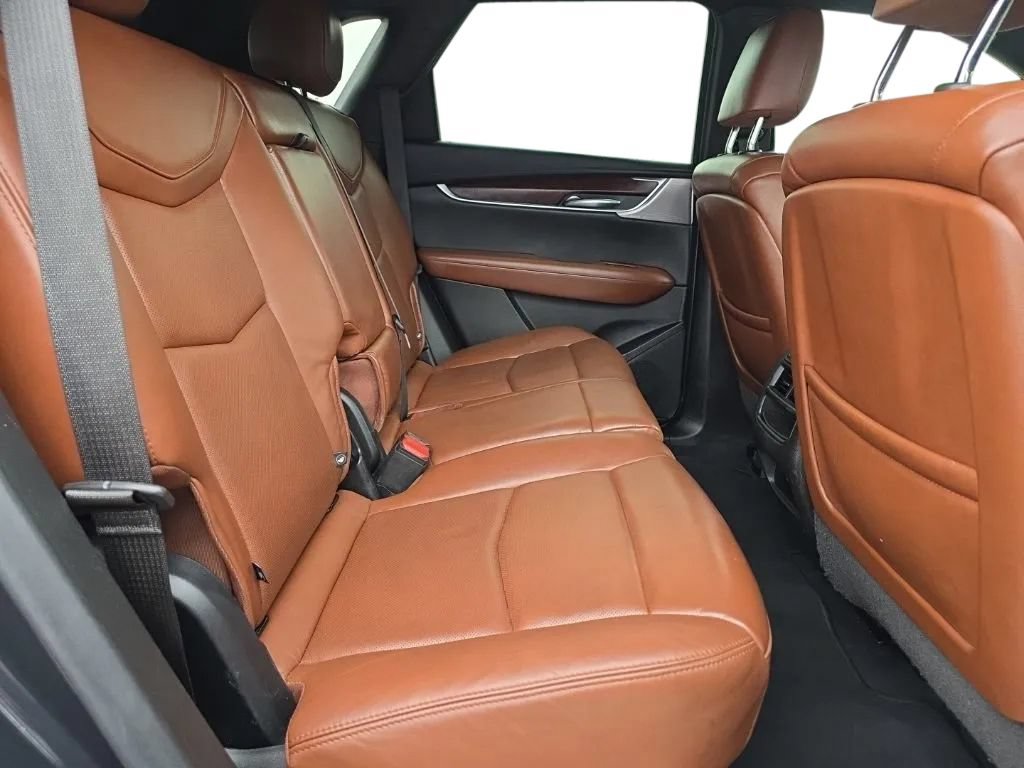 Used 2020 Cadillac XT5 Premium Luxury AWD/4WD image 18