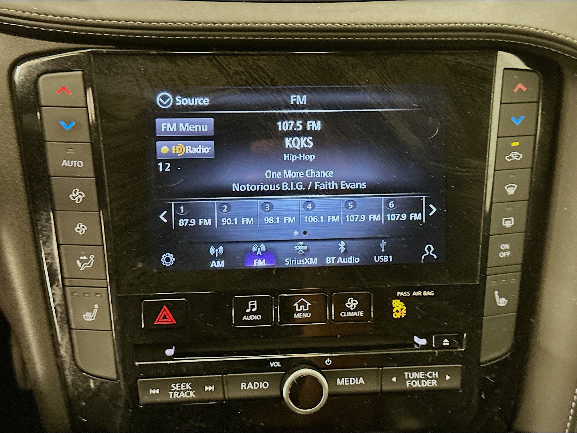 Used 2023 INFINITI QX55 Luxe w/ Cargo Package AWD/4WD image 21