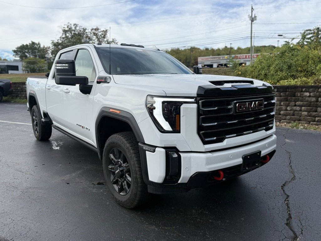 Used 2024 GMC Sierra 3500 AT4 w/ AT4 Premium Plus Package image 11