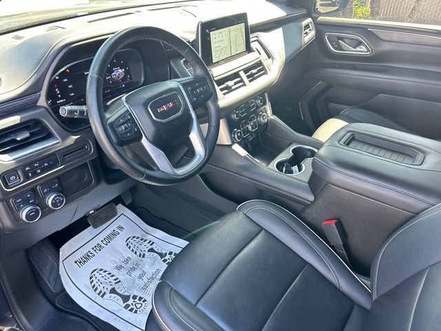 Used 2023 GMC Yukon XL SLT w/ SLT Premium Package AWD/4WD image 7