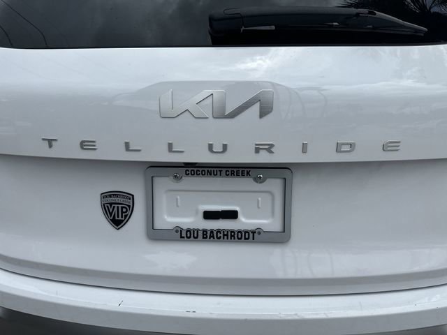 Used 2025 Kia Telluride S FWD image 12