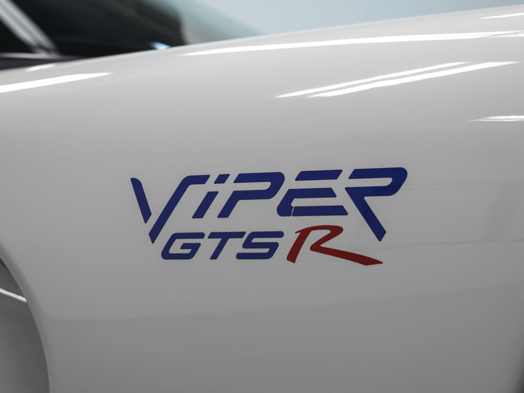 Used 1998 Dodge Viper GTS image 5