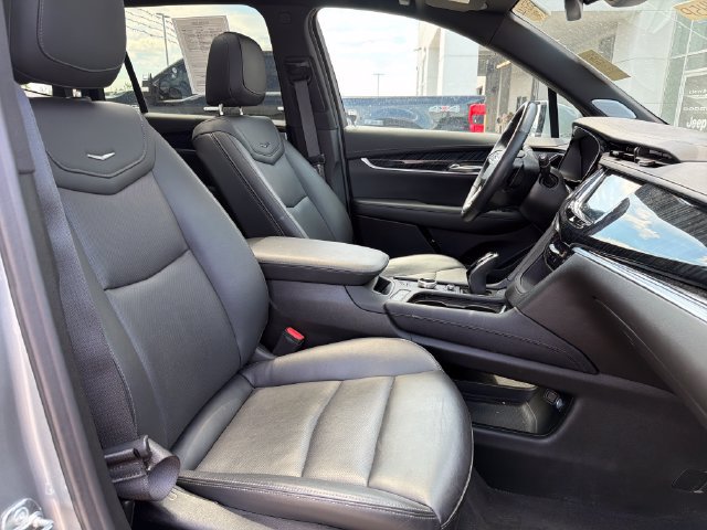 Used 2024 Cadillac XT6 Premium Luxury AWD/4WD image 51